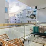 Elegant With Balcony Near The Beaches - *
