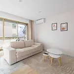 Elegant With Balcony Near The Beaches - * Канны