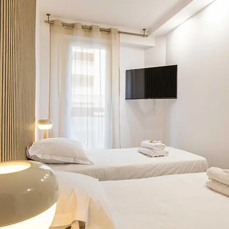 Appartement Elegant With Balcony Near The Beaches - Cannes
